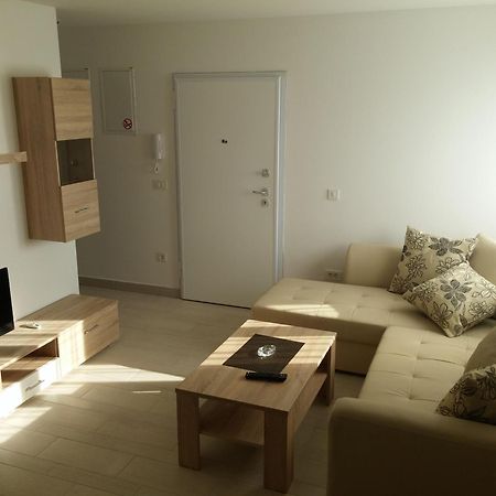 Apartments Rtina Benici Buitenkant foto