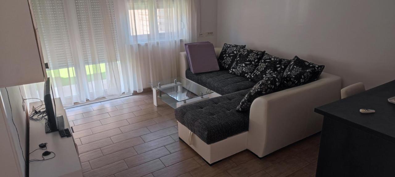 Apartments Rtina Benici Buitenkant foto