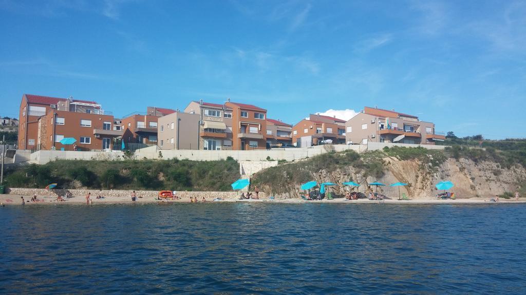 Apartments Rtina Benici Buitenkant foto