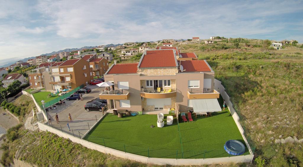 Apartments Rtina Benici Buitenkant foto